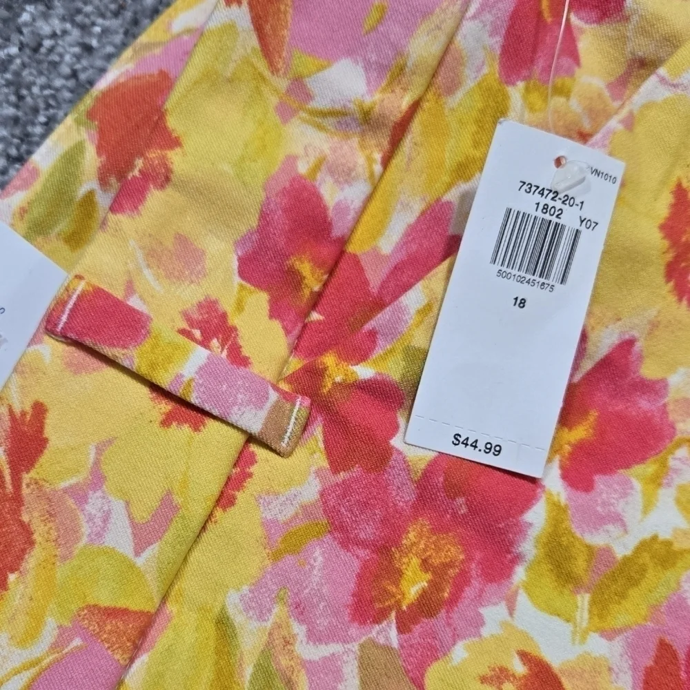 Old Navy NWT High Rise Pixie Ankle Skinny Pant Pink Yellow Floral Romantic FLAW
